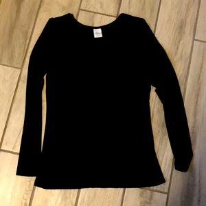 Black long sleeved tee